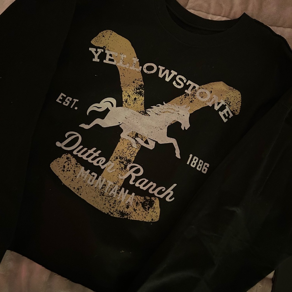 Yellowstone Sweatshirt- XXL- Worn Once- Soft Inside